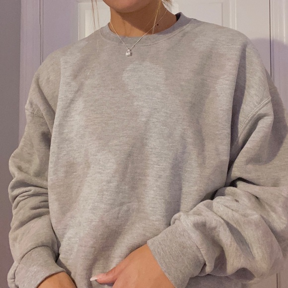 Fruit of the Loom Tops - bleached grey crewneck